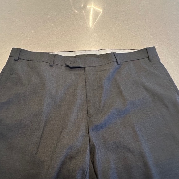 MICHAEL KORS Men's Matisse Solid Classic-Fit Dress Pants Dark Gray 40Wx30 - Picture 3 of 8